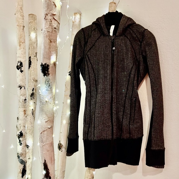 LULULEMON FITTED JACKET - Picture 1 of 5